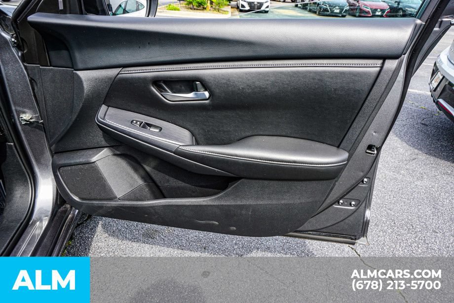 Used 2024 Nissan Sentra SV FWD image 47