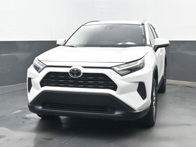 Used 2022 Toyota RAV4 XLE image 23