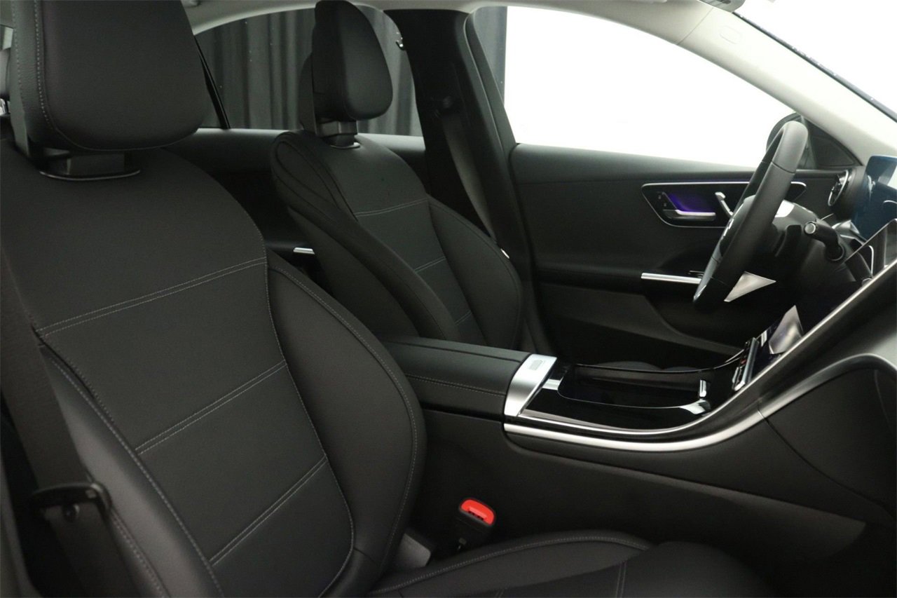 New 2025 Mercedes-Benz C 300 4MATIC Sedan image 9