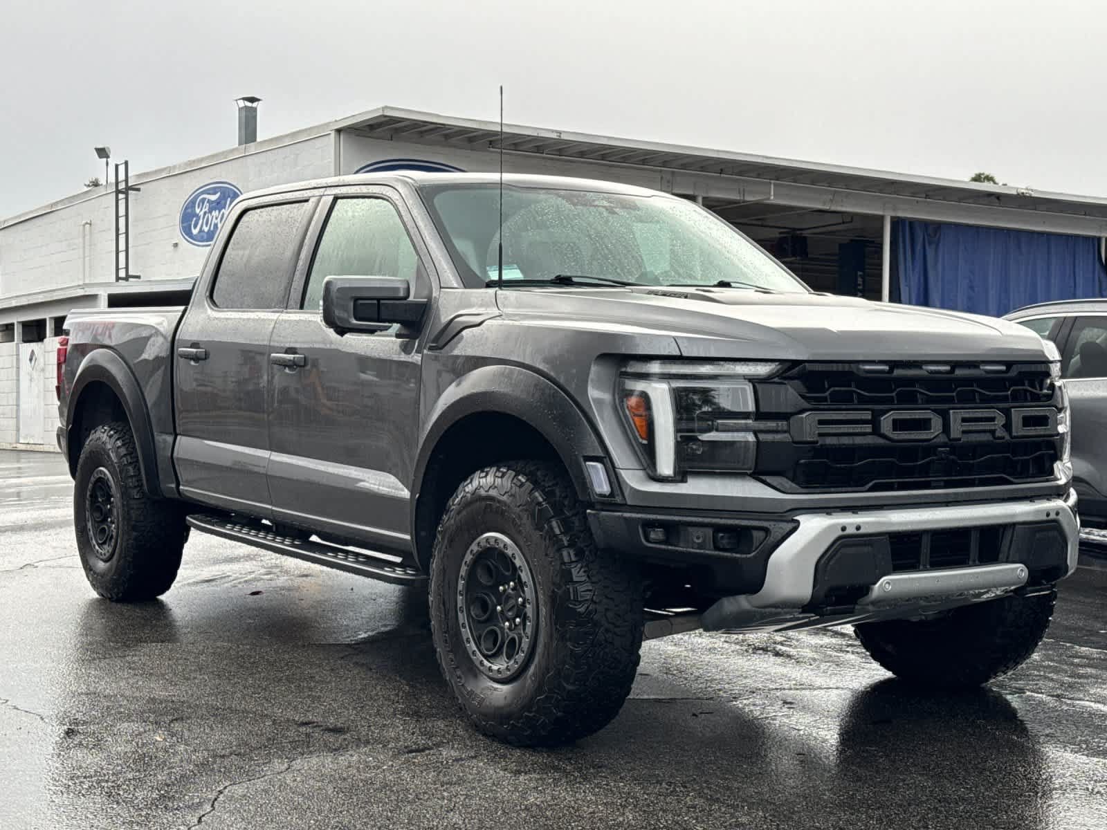 Certified 2025 Ford F150 Raptor AWD/4WD image 3