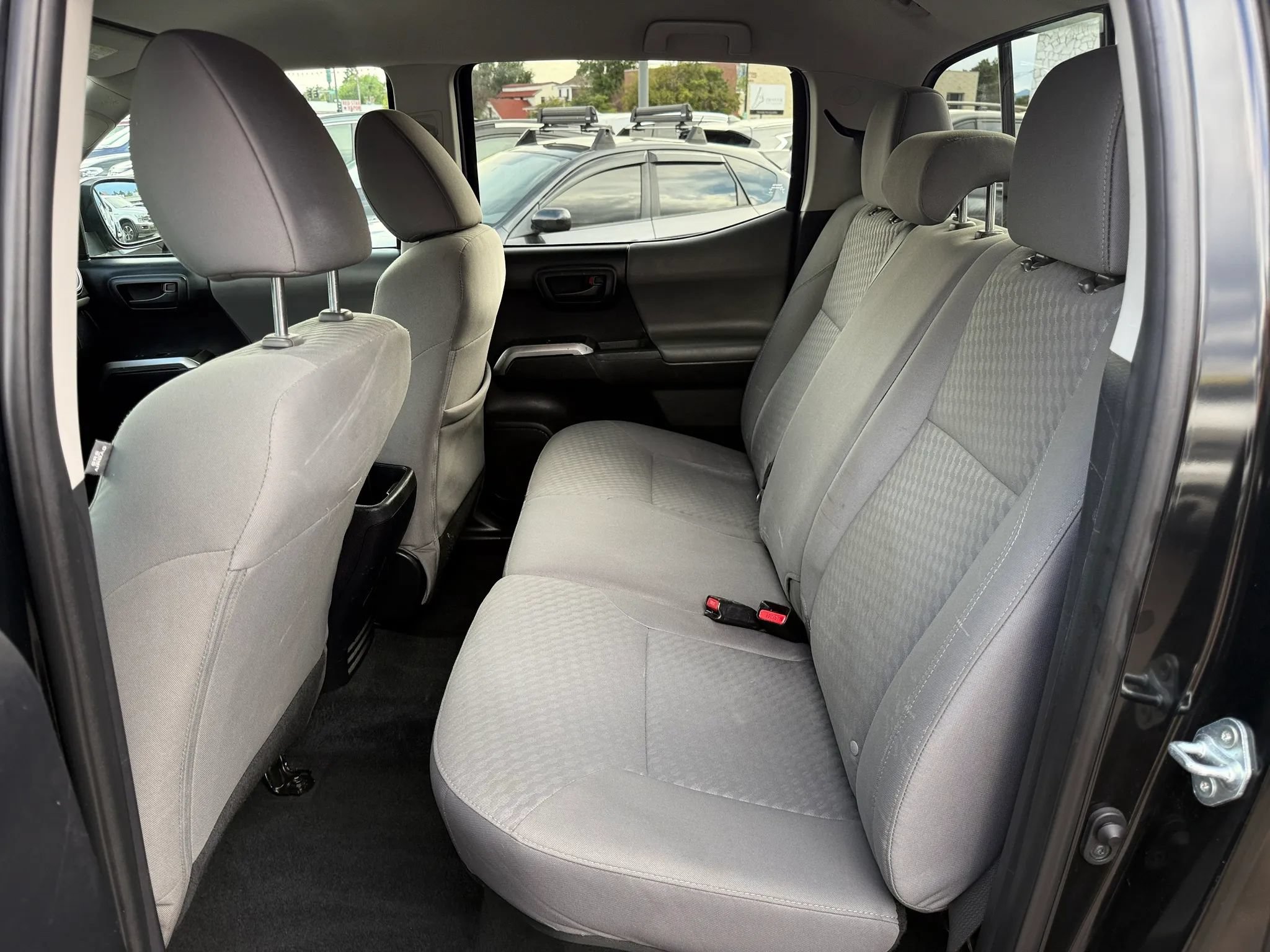 Used 2021 Toyota Tacoma SR5 AWD/4WD image 15