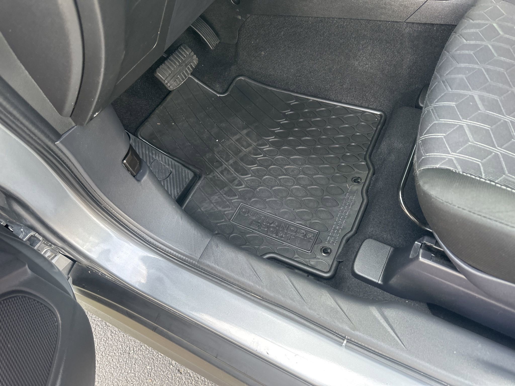 Used 2024 Mitsubishi Outlander Sport ES image 12