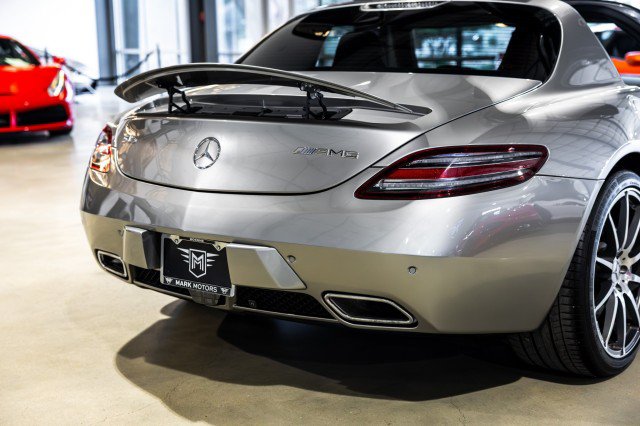 Used 2011 Mercedes-Benz SLS AMG Coupe image 20
