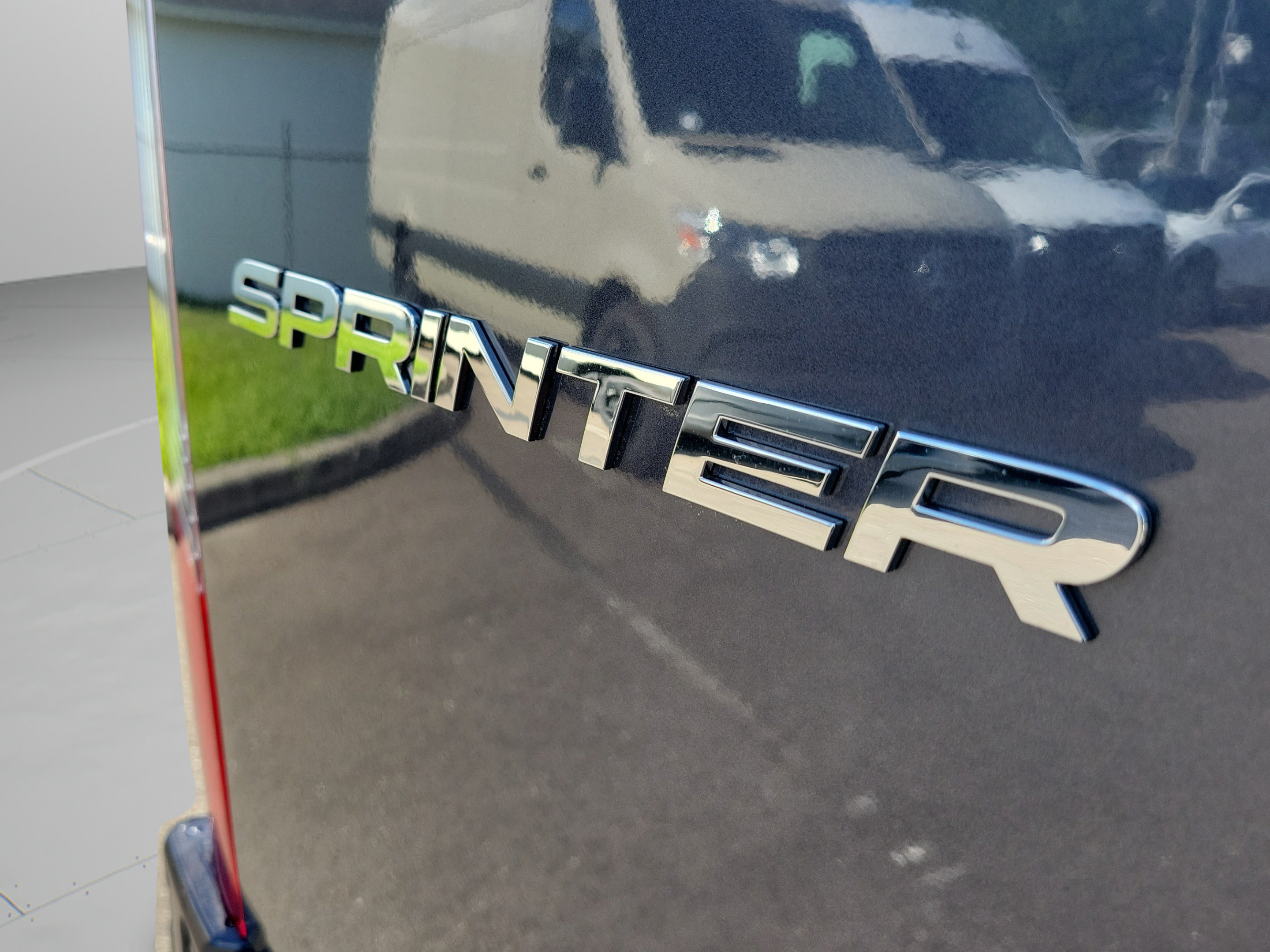 Used 2025 Mercedes-Benz Sprinter 2500 image 24
