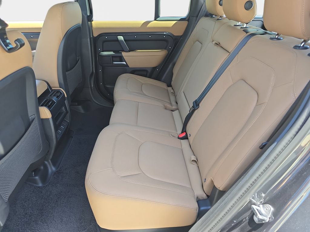 New 2026 Land Rover Defender 110 S AWD/4WD image 14