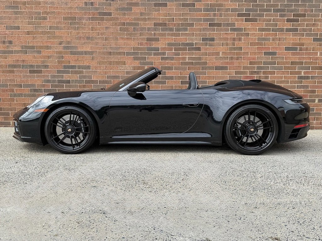 Certified 2023 Porsche 911 Carrera GTS image 2