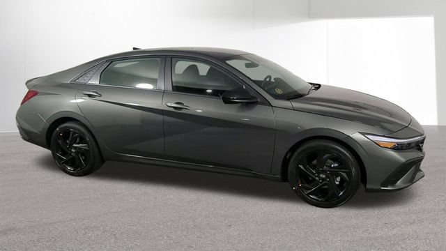 New 2026 Hyundai Elantra Sport FWD image 2
