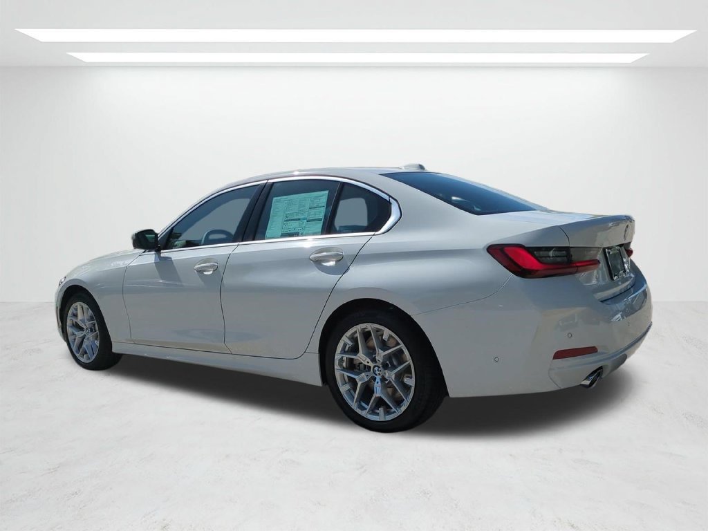 New 2026 BMW 330i Sedan w/ Convenience Package RWD image 6