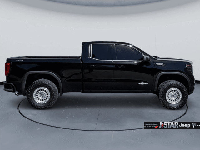Used 2026 GMC Sierra 1500 Elevation AWD/4WD image 4