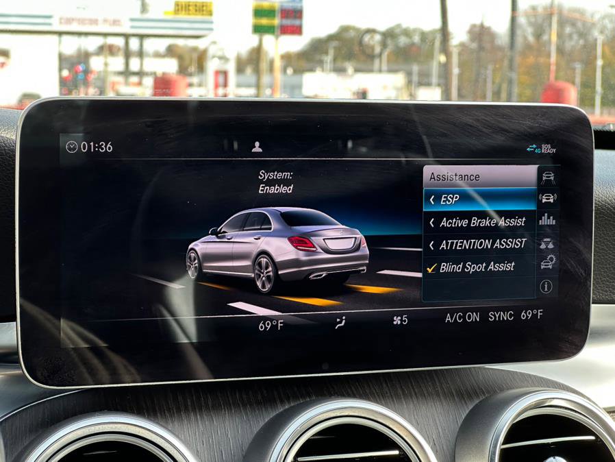 Used 2020 Mercedes-Benz C 300 C 300 4MATIC Sedan image 40