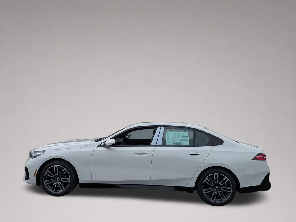 New 2026 BMW 530i xDrive w/ M Sport Package AWD/4WD image 7