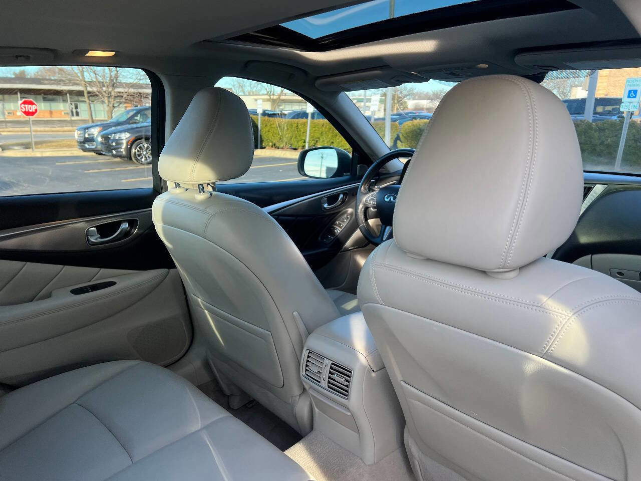 Used 2017 INFINITI Q50 Premium w/ 2.0T Premium Plus Package image 26