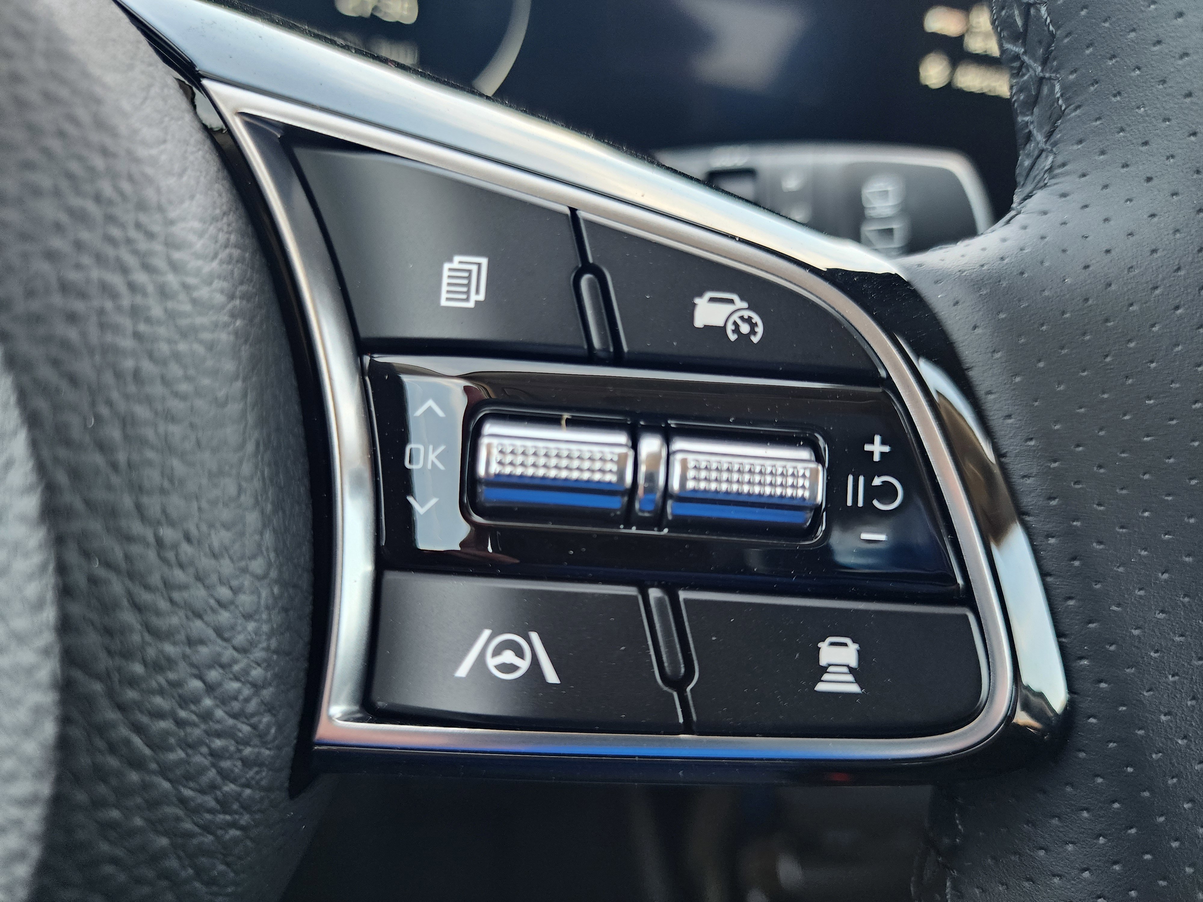 New 2026 Kia Seltos SX image 17