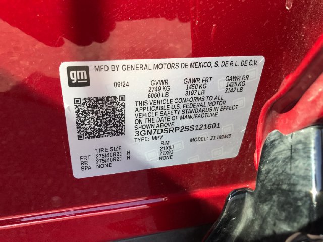 Used 2025 Chevrolet Equinox EV RS FWD image 27