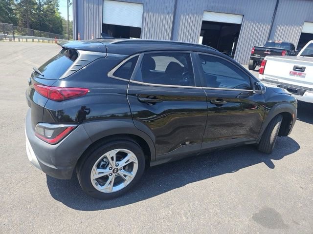 Used 2022 Hyundai Kona SEL w/ Convenience Package FWD image 5