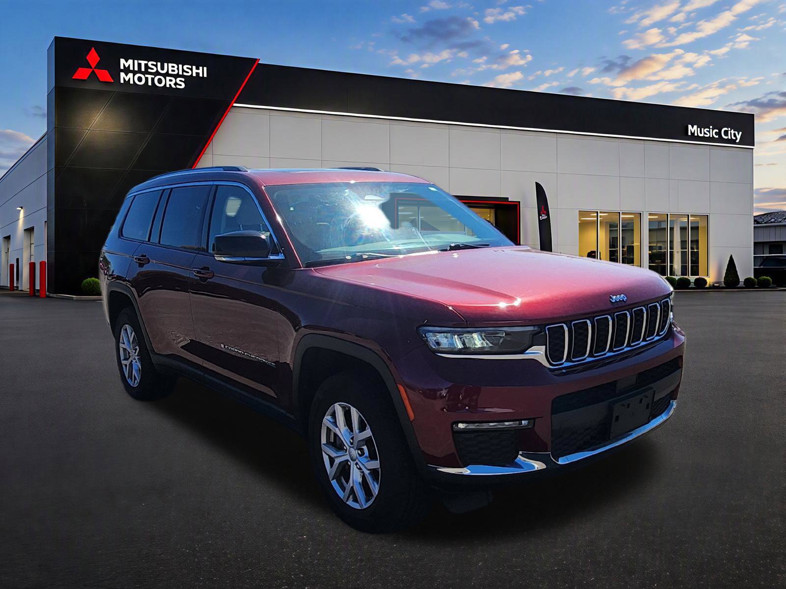 Used 2021 Jeep Grand Cherokee L Limited AWD/4WD image 10
