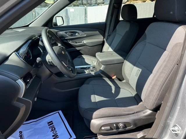 Used 2023 Chevrolet Traverse LT FWD image 15