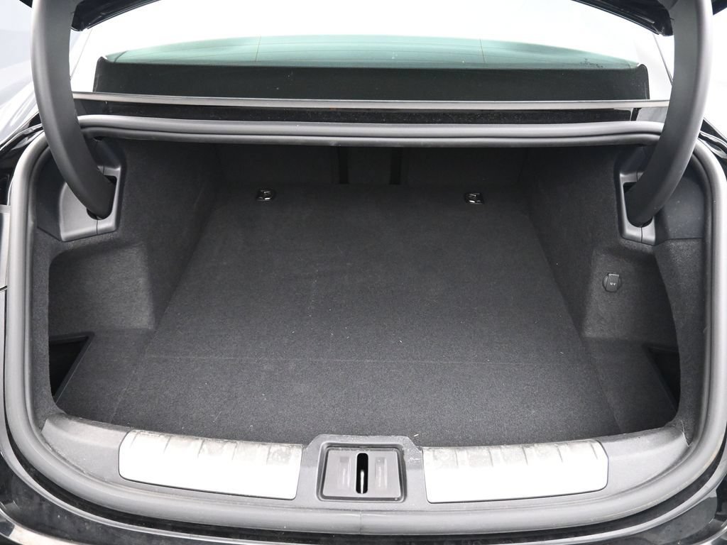 Certified 2025 Porsche Taycan RWD image 24