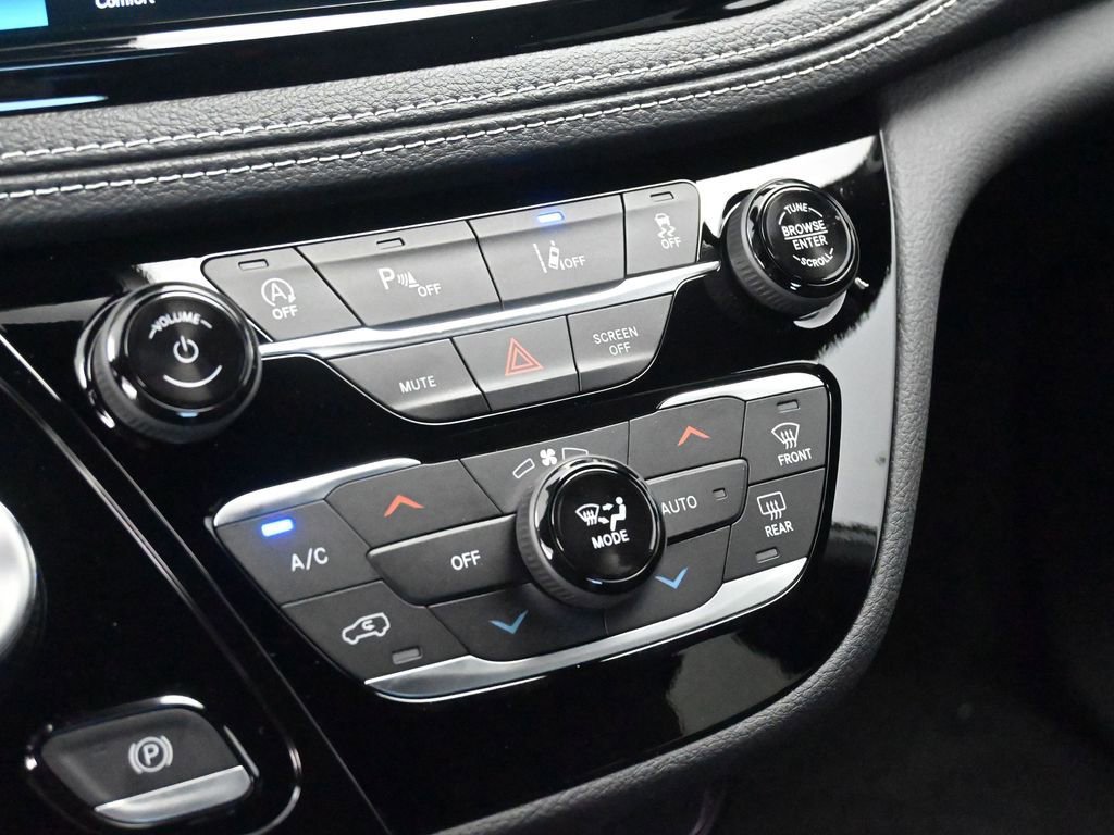 New 2026 Chrysler Pacifica Select image 25