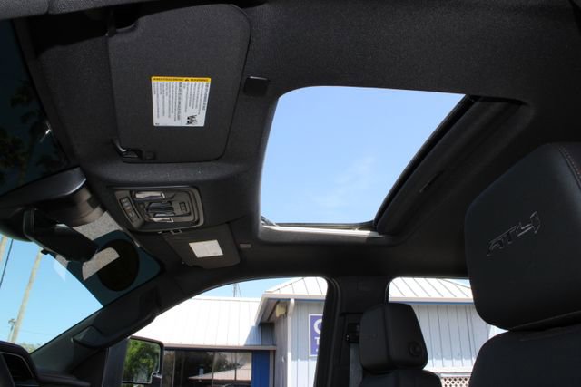 Used 2025 GMC Sierra 2500 AT4 w/ AT4 Premium Plus Package image 21