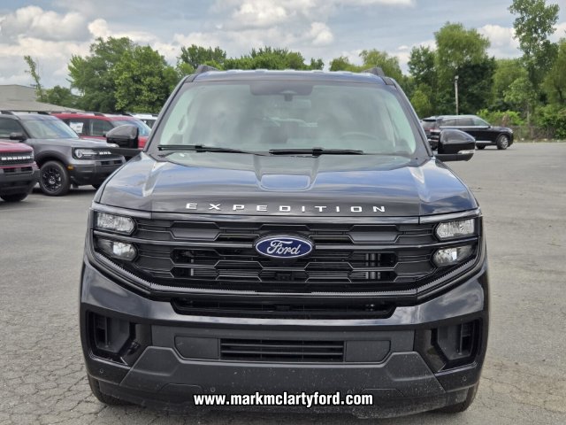 New 2026 Ford Expedition Active RWD image 6