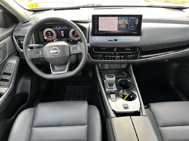 Certified 2025 Nissan Rogue SL w/ Tech Package FWD image 25