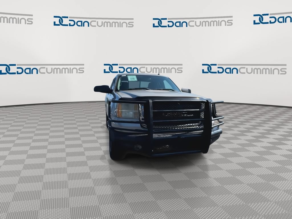 Used 2009 GMC Sierra 2500 SLT w/ SLT Convenience Package AWD/4WD image 3
