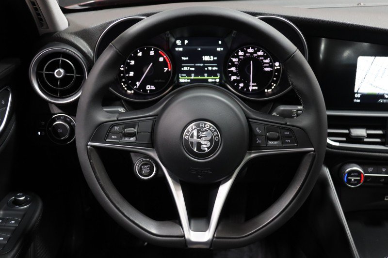 Used 2017 Alfa Romeo Giulia w/ Cold Weather Package RWD image 52