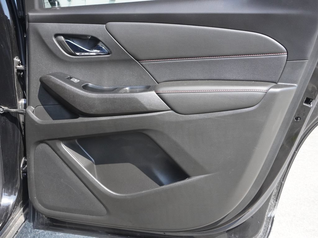 Used 2023 Chevrolet Traverse RS w/ LPO, Floor Liner Package AWD/4WD image 29