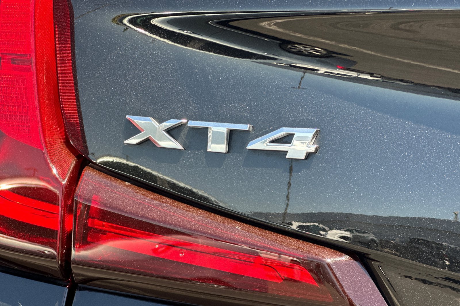 Used 2021 Cadillac XT4 Luxury w/ Driver Awareness Package FWD image 27
