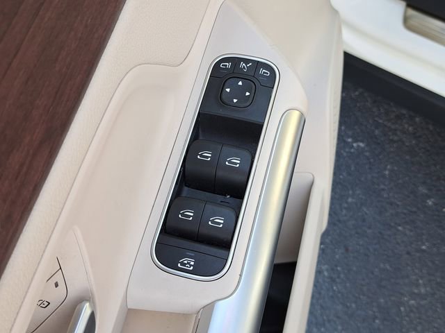 Used 2023 Mercedes-Benz GLA 250 w/ Premium Package image 21