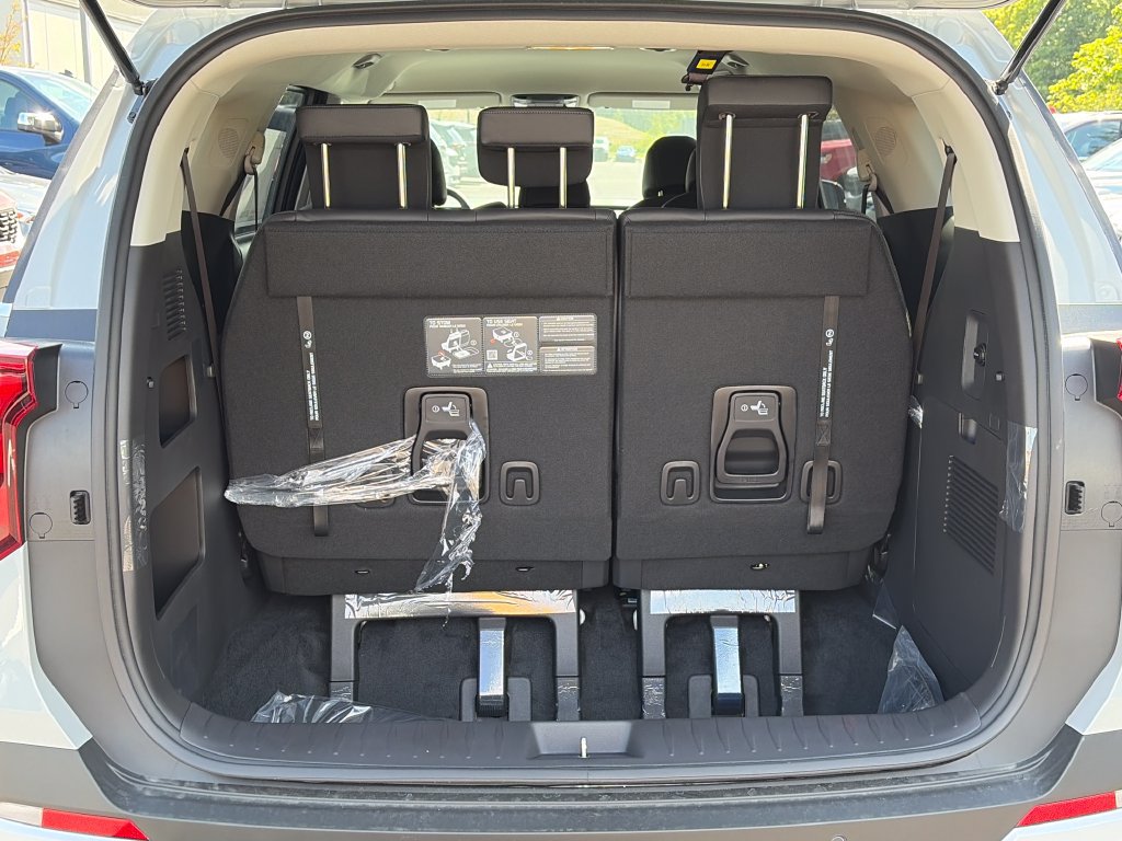 New 2027 Kia Carnival FWD image 7