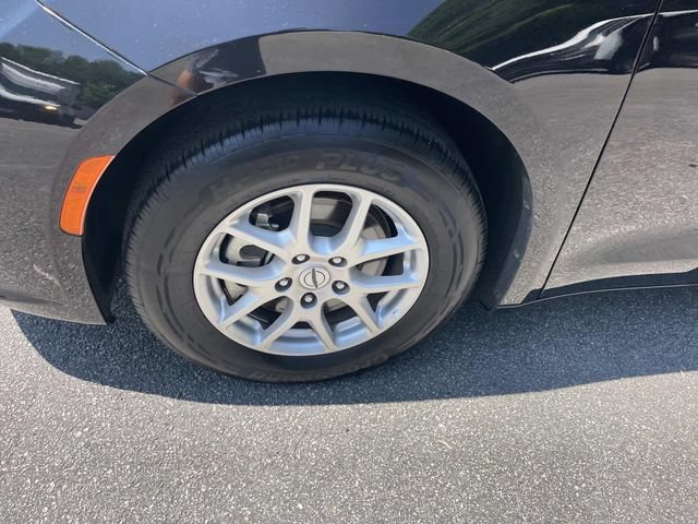 Used 2024 Chrysler Pacifica Touring-L FWD image 14