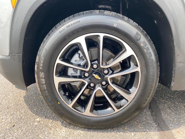 Used 2025 Chevrolet TrailBlazer LT AWD/4WD image 21