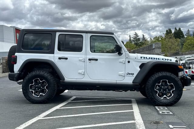 Used 2023 Jeep Wrangler Unlimited Rubicon 4xe AWD/4WD image 3
