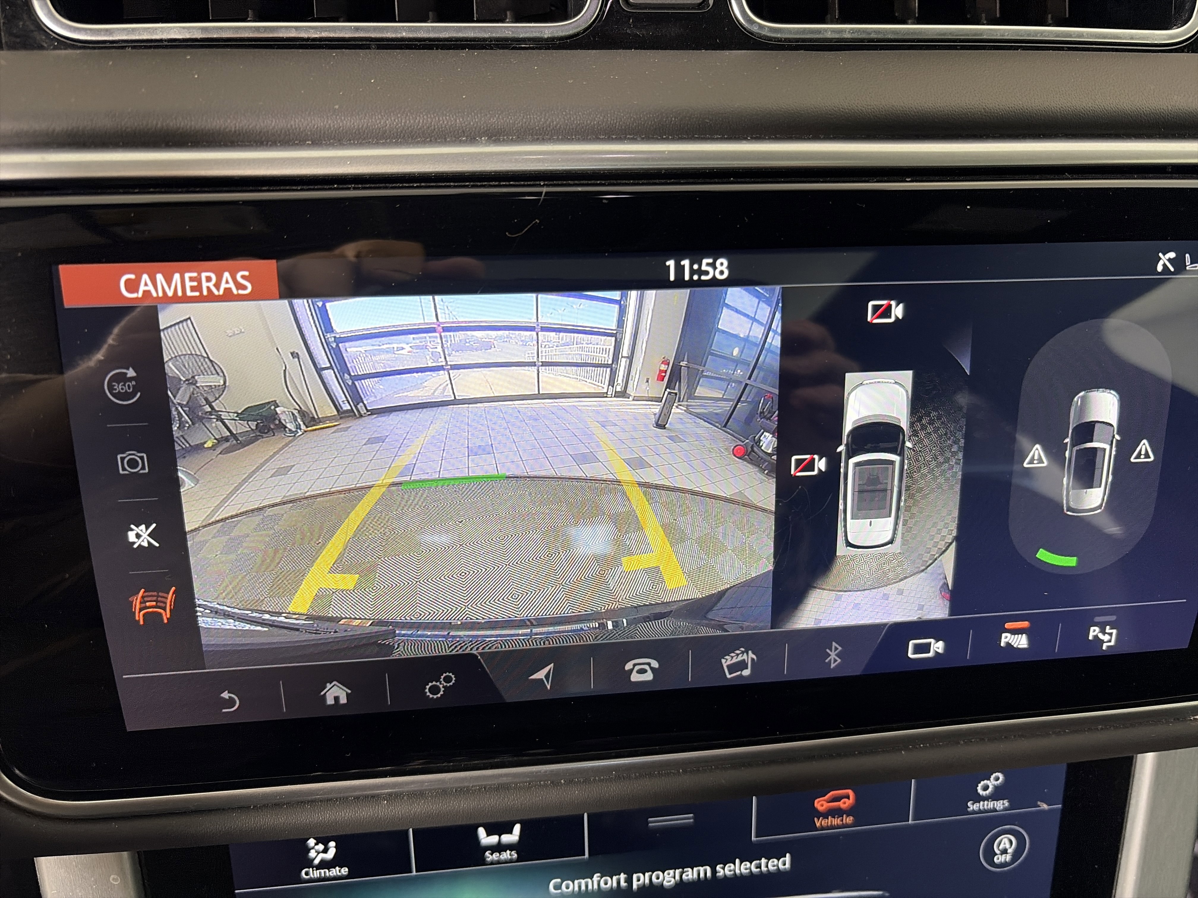 Used 2019 Land Rover Range Rover Long Wheelbase Supercharged image 26