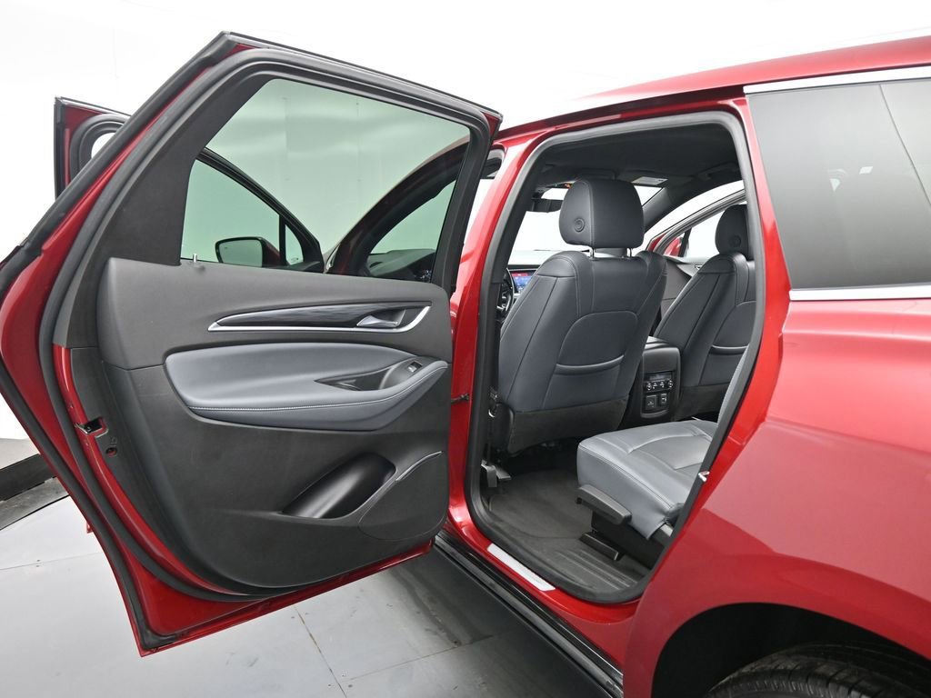 Used 2024 Buick Enclave Premium image 15