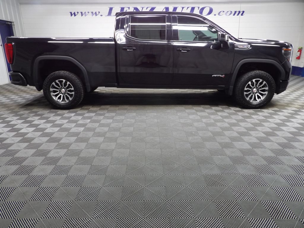 Used 2022 GMC Sierra 1500 AT4 AWD/4WD image 2