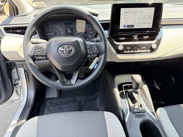 Certified 2025 Toyota Corolla LE FWD image 17