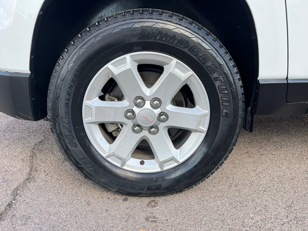 Used 2016 GMC Acadia SLE image 11