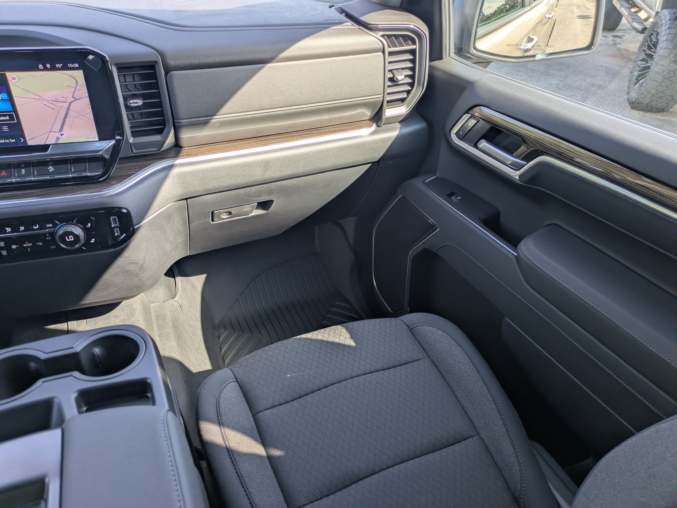 New 2026 Chevrolet Silverado 1500 LT w/ Z71 Off-Road Package AWD/4WD image 16
