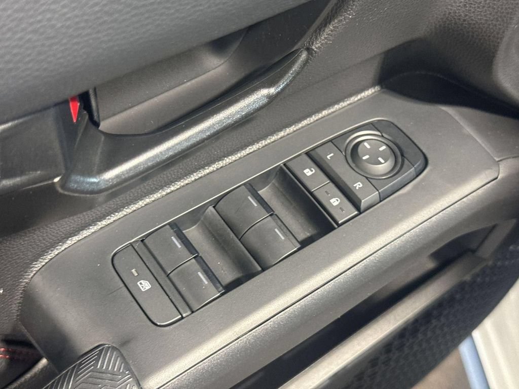 Used 2025 Toyota Tacoma TRD Pro AWD/4WD image 16