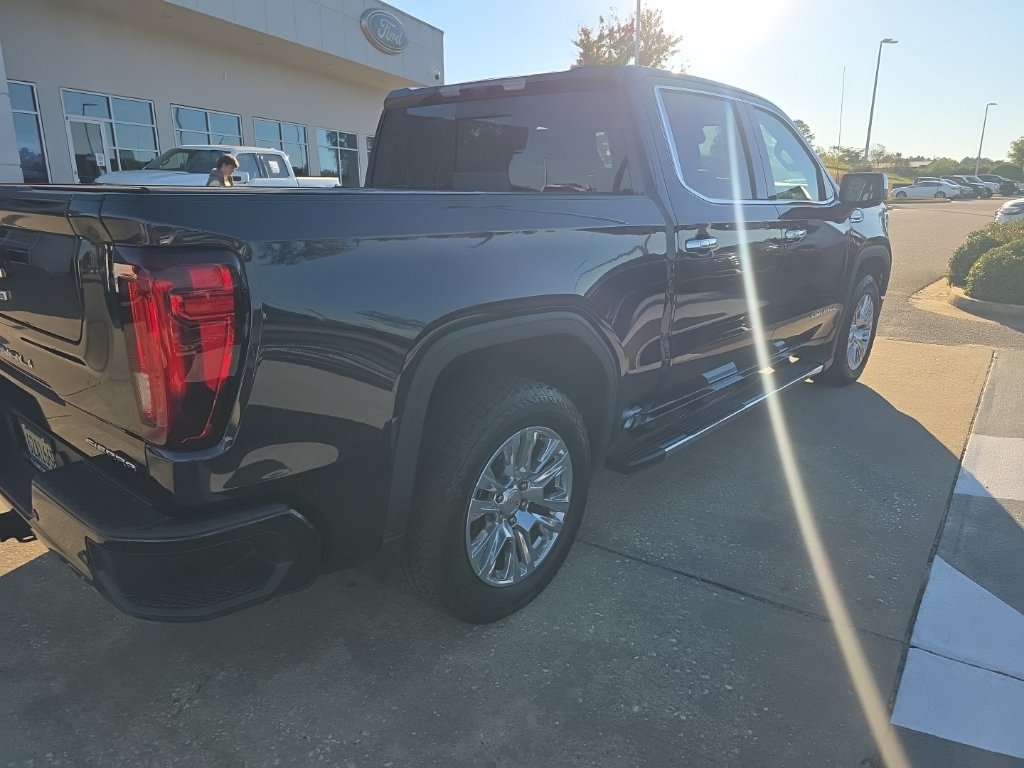 Used 2025 GMC Sierra 1500 Denali w/ Technology Package AWD/4WD image 15