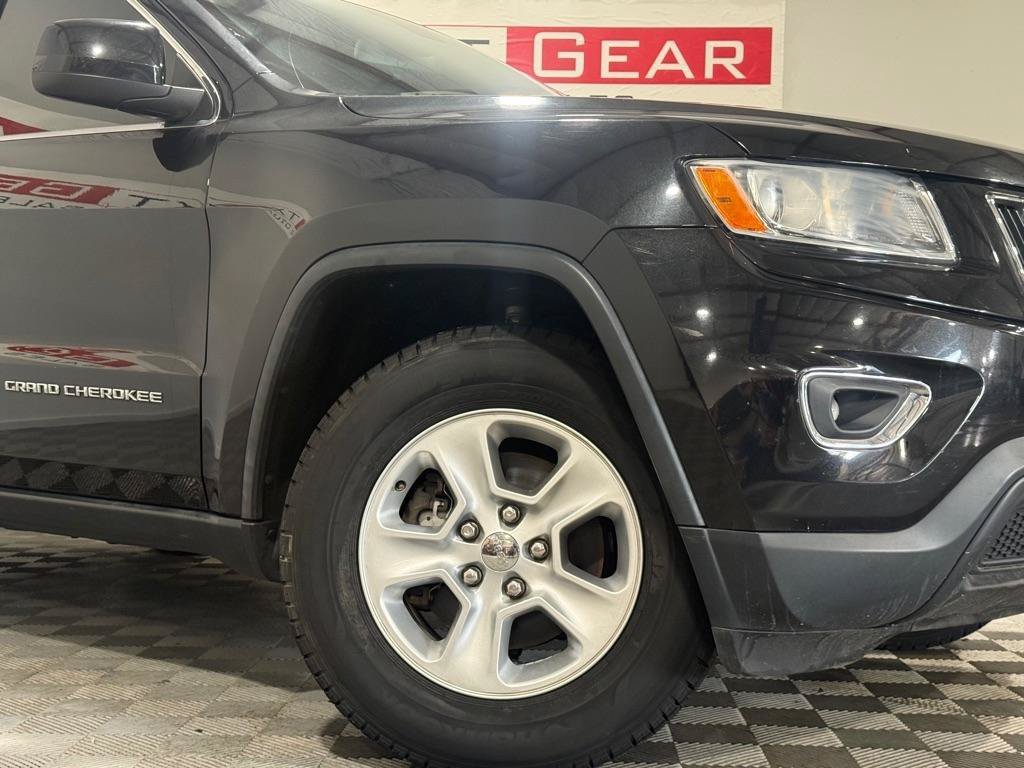 Used 2016 Jeep Grand Cherokee Laredo w/ Quick Order Package 23E AWD/4WD image 39