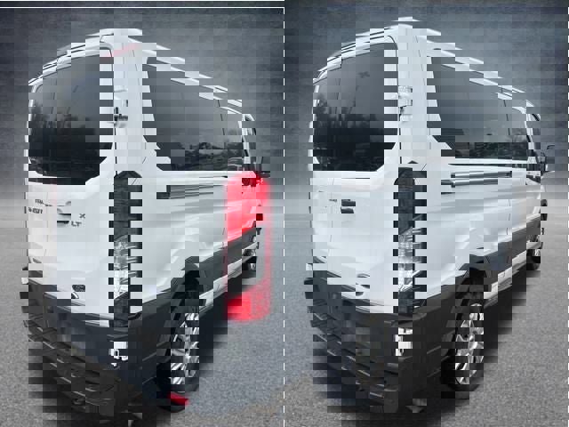 Used 2023 Ford Transit 350 XLT image 5