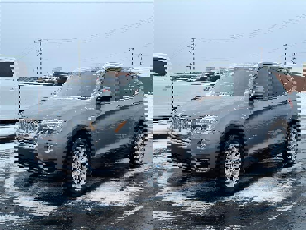 Used 2016 BMW X3 xDrive28i image 1