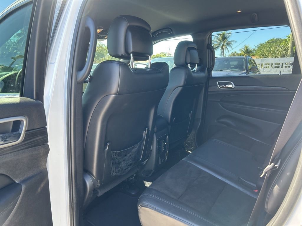 Certified 2021 Jeep Grand Cherokee Laredo X image 30