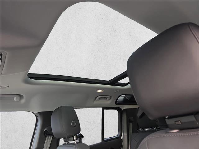 New 2026 Land Rover Defender 110 S image 28