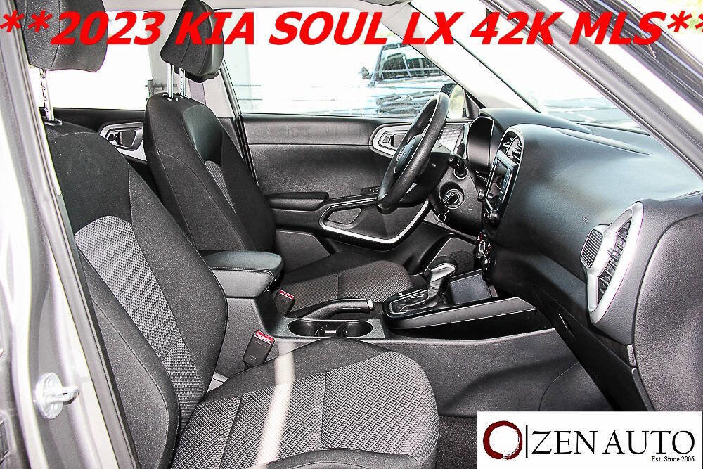 Used 2023 Kia Soul LX w/ Option Group 015 image 26