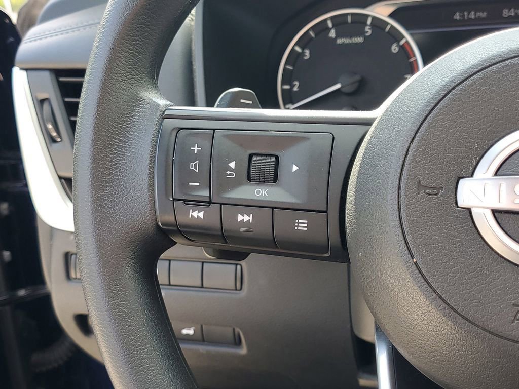 Used 2024 Nissan Rogue SV AWD/4WD image 24
